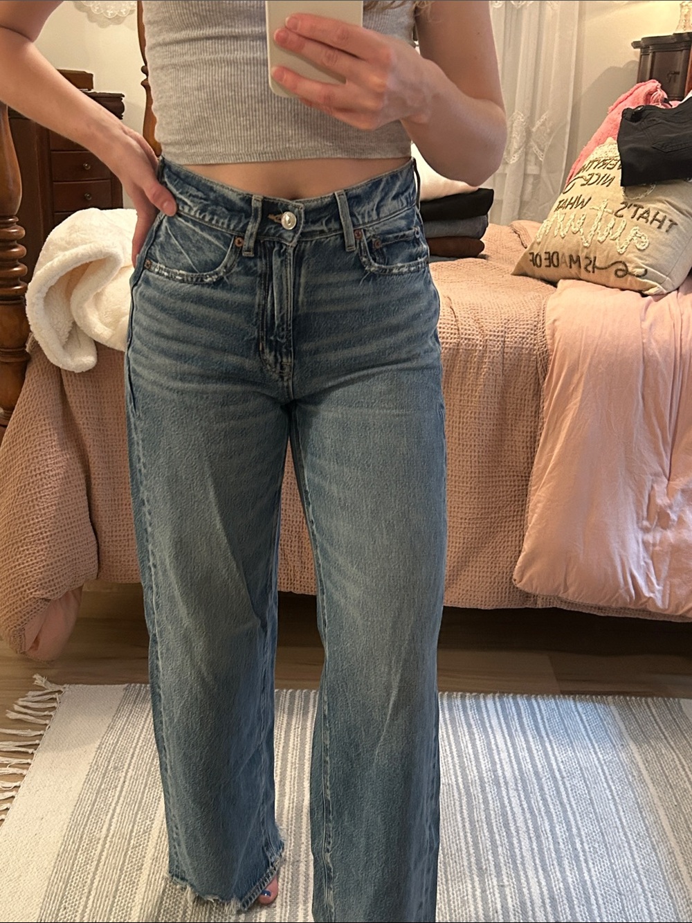 American Eagle Dreamy Drape High-Rise Jeans Size 00 Short